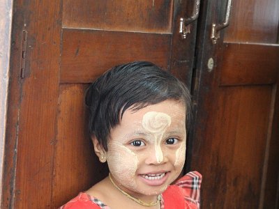 Dec 14, 2014 - Shwedagon Pagoda And Circular Train Ride Around Yangon And Danyingon Market